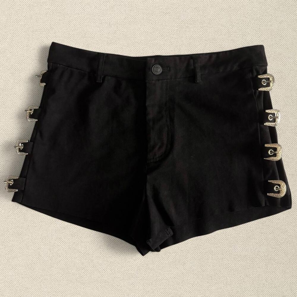 Forever 21 Faux Suede Black High Waisted Mini Shorts Silver Buckle Details sz M